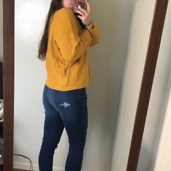 4th Restock!✨ Favorite Mustard Yellow Knit Sweater - Picture 5 of 5